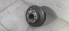 Кулак передний левый BMW 1 E87 (2004 - 2007) 31216764443