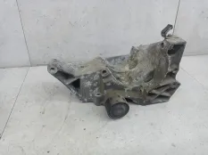 Кронштейн генератора BMW X5 E70 2010 11167802639