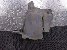 ​пыльник двигателя правый Renault Logan 2006 8200595797