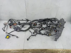 Проводка двигателя Renault Megane 4 2018 242105599R