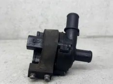 Водяная помпа Mercedes-Benz C W204 (2007 - 2011) A2048350364