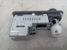 Разъем AUX / USB Land Rover Range Rover 4 рест. 2018 JPLA19E110BB