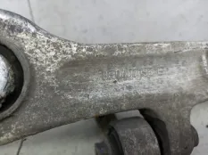 Рычаг передний нижний Audi A4 B7 2007 4D0411317K