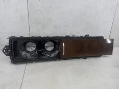 Подстаканник центральный Land Rover Range Rover 4 рест. 2018 JPLA048196A
