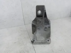 Кронштейн двигателя правый Land Rover Range Rover Sport 2 2017 CPLA6037CB