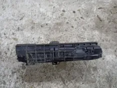 Кронштейн (крепление) радиатора BMW 3 E90/E91 2010 17107524912