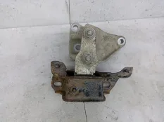 Подушка крепления КПП Ford Fiesta 6 2008 8V517M121AE
