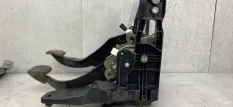 Узел педальный (блок педалей) Opel Astra J рест. (2012 - 2018) 512723057