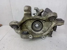 Кулак задний правый Mercedes-Benz C W205 2018 A2053501614