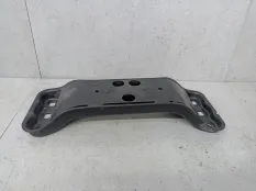 Кронштейн коробки (балка кпп) Mercedes-Benz C W205 2018 A2052401702