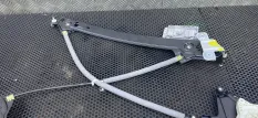 Моторчик стеклоподъемника передний правый Ford Mustang 6 S550 2016 C28603-102