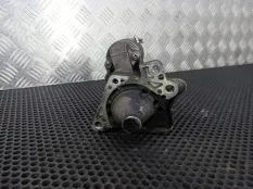 Стартер Renault Clio 3 рест. 2011 8200584837