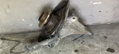 Кулак задний левый BMW X5 F15 (2013 - 2018) 3332 6 879 101