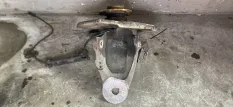 Кулак задний левый BMW X5 F15 (2013 - 2018) 3332 6 879 101