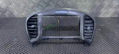Декоративная накладка торпедо Nissan Juke F15 2014 687501KE0A