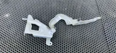Петля капота правая Opel Vivaro A (2001 - 2006) 93458898