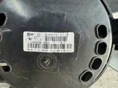 Вентилятор охлаждения Renault Megane 4 2018 214816117R