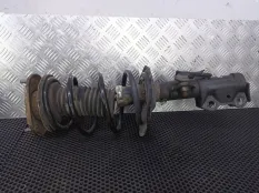 Стойка амортизатора передняя правая Toyota Auris E150 2008 339701