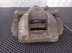 Суппорт тормозной передний левый Toyota Auris E150 2008 4775002361