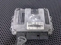Блок управления двигателем Renault Megane 2 2006 8200310863