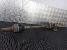 Полуось правая Renault Clio 3 2009 8200618111