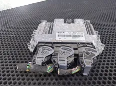 Блок управления двигателем Renault Laguna 2 рест. 2005 8200527713