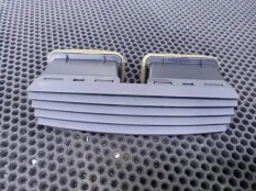 Дефлектор обдува салона центральный Mercedes-Benz S W221 2006 A2216890066