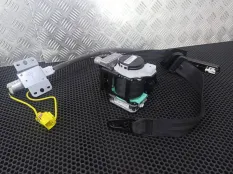 Ремень безопасности передний правый Bentley Flying Spur 2 2015 4W2857706