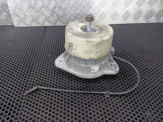 Подушка крепления двигателя правая Mercedes-Benz S W222 2017 A2222407217