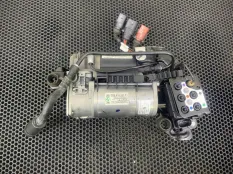 Компрессор пневмоподвески Bentley Flying Spur 2 2015 3D0616005P