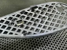 Молдинг крыла переднего правого Bentley Flying Spur 2 2015 4W0821170B