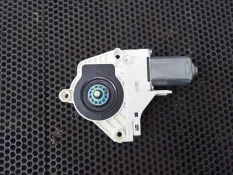 Моторчик стеклоподъемника передний левый Porsche Cayenne 958 рест. 2016 8K0959801B