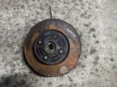 Кулак правый Toyota Yaris 3 XP130 2013 4321152050