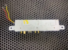 Усилитель антенны в заднем стекле Bentley Flying Spur 2 2015 3W5035225K