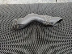 Воздухозаборник Volkswagen Touareg 2 2014 7P6129609B