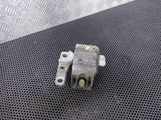 Подушка крепления двигателя правая Skoda Octavia 1999 1J0199262