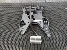 Педаль тормоза Volkswagen Touareg 2 2014 7P0723117