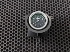 Часы Bentley Flying Spur 2 2017 3W0919204AC