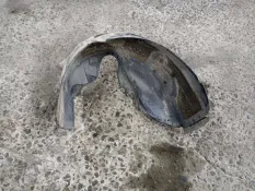 Подкрылок задний правый BMW 5 E60/E61 2005 51717033752