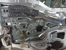 Стеклоподъемник передний левый MAN TGL 2013 81626456053