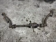 Кулак задний правый Land Rover Range Rover Sport 2 2016 LR043845