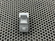 Кнопка ручного тормоза (ручника) Volkswagen Touareg 2 2014 7P1927225C