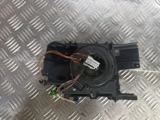 Переключатель подрулевой (стрекоза) Renault Clio 2 2-й рест. 2009 88100081239