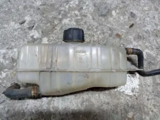 Бачок расширительный Renault Clio 3 2009 7701477290