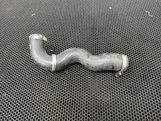 Патрубок интеркулера Land Rover Range Rover Sport 2 2016 FK629G738CA