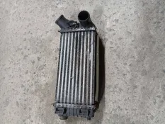 Интеркулер Mazda 3 2 2011 8V619L440BC