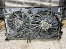 Вентилятор охлаждения Renault Master 3 2014 214815872R