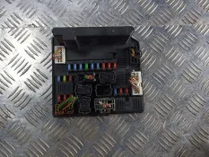 Блок предохранителей Nissan Qashqai J10 2008 284B7JD02A