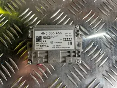 Усилитель антенны в заднем стекле Porsche Macan 2018 4N0035456