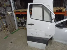 Дверь передняя правая Mercedes-Benz Sprinter W906 2014 A9067200105